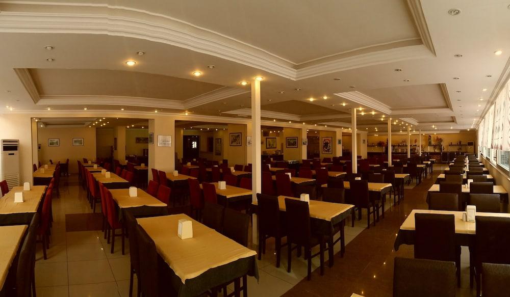 Club Bayar Beach Hotel Alanya Buitenkant foto
