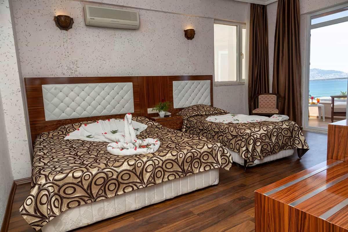 Club Bayar Beach Hotel Alanya Buitenkant foto
